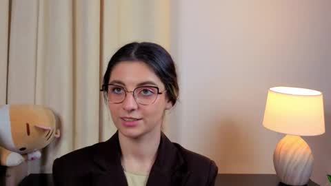 Alexandria online show from 11.05.25