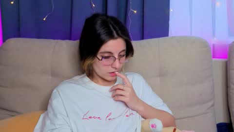 Alexandria online show from 11.12.25