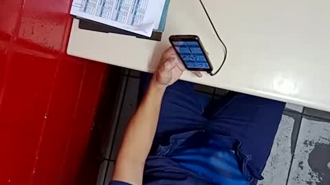 Snapshot of lelefiel chatting on 12.24.24 Pequeno Urso online show from 12.24.24