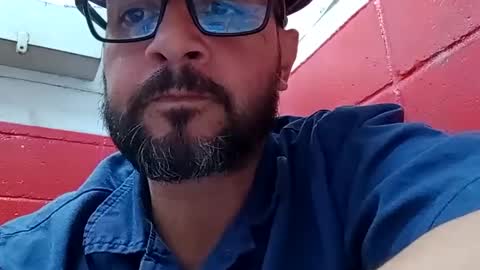 Snapshot of lelefiel chatting on 01.07.25 Pequeno Urso online show from 01.07.25