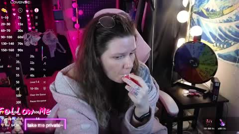 Snapshot of lemonadetarts chatting on 02.13.25 Junie 3 online show from 02.13.25