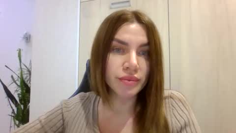 lena6122000 online show from 10.24.25