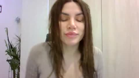lena6122000 online show from 11.20.25