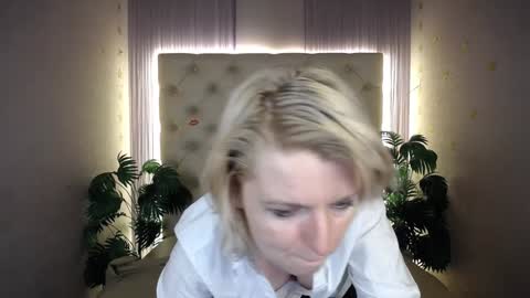 Lena online show from 12.27.24