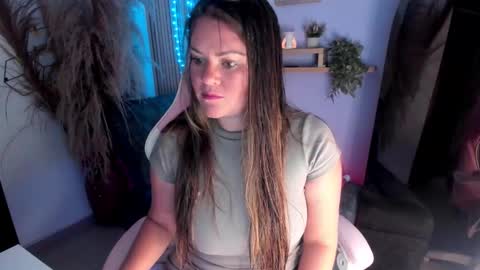Lena Paul online show from 01.25.25