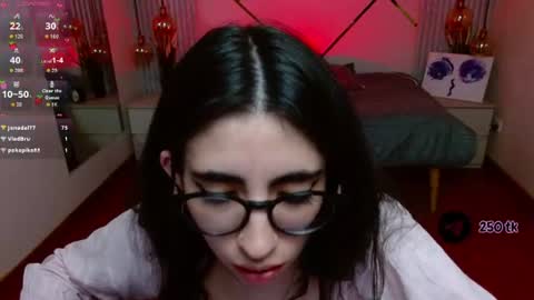 Snapshot of lena_roses chatting on 06.11.26 Lena online show from 06.11.26