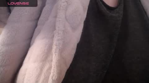 lenagolden online show from 02.13.25