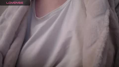 lenagolden online show from 10.16.25