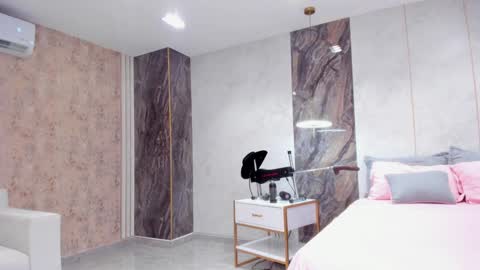 Lenathompson online show from 01.25.25