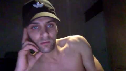 Snapshot of lendariokiss chatting on 10.26.25 Armando online show from 10.26.25