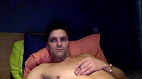 Snapshot of lendariokiss chatting on 10.31.25 Armando online show from 10.31.25