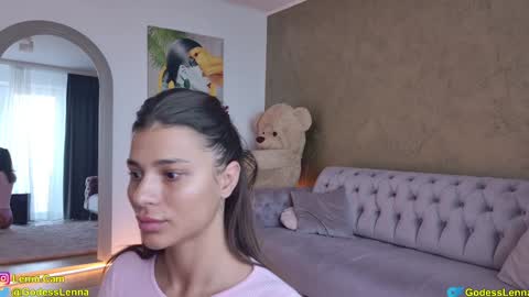 Lenna Goddess online show from 11.07.25