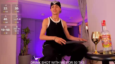 Lenner INDEPENDENT MODEL online show from 04.08.26