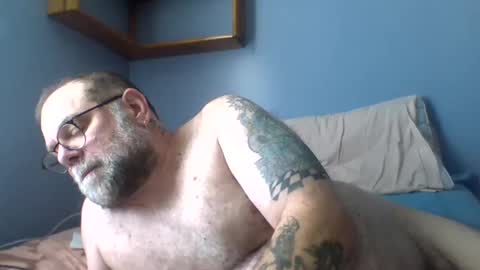 Snapshot of leo71313 chatting on 11.02.25 leo71313 online show from 11.02.25