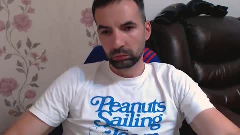 Snapshot of leo_gianni chatting on 06.11.26 Leo Gianni online show from 06.11.26