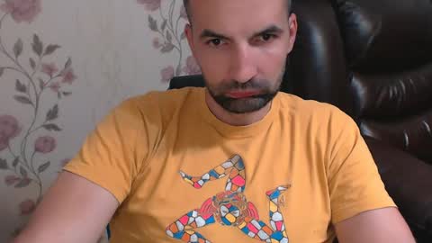 Snapshot of leo_gianni chatting on 06.26.26 Leo Gianni online show from 06.26.26