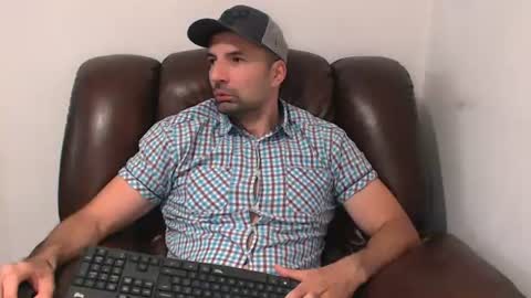 Snapshot of leo_gianni chatting on 08.02.26 Leo Gianni online show from 08.02.26
