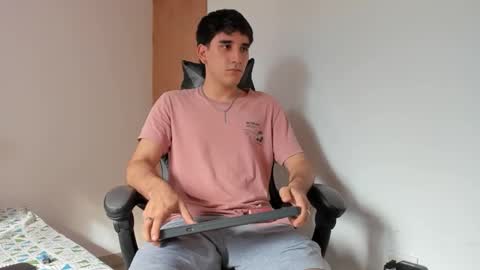 Snapshot of leo_jones389 chatting on 03.07.25 Leo Jones online show from 03.07.25