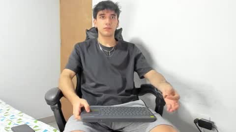 Snapshot of leo_jones389 chatting on 09.30.25 Leo Jones online show from 09.30.25