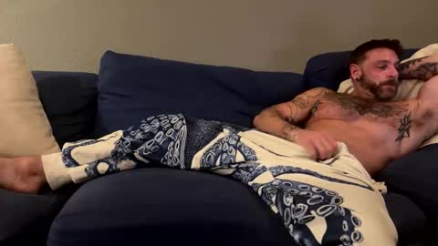 Snapshot of leobayne chatting on 11.16.25 Leo Bayne online show from 11.16.25