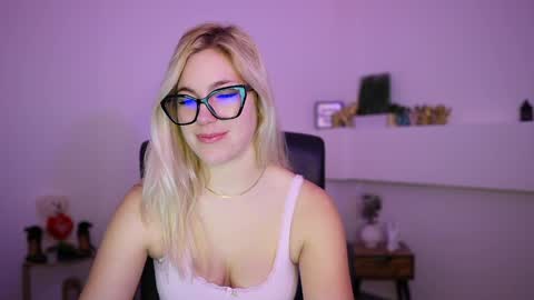 leokitty  online show from 04.03.26