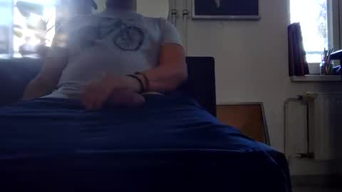 leolongbln online show from 12.16.25