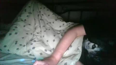 Snapshot of leon7069 chatting on 12.19.25 Leon online show from 12.19.25