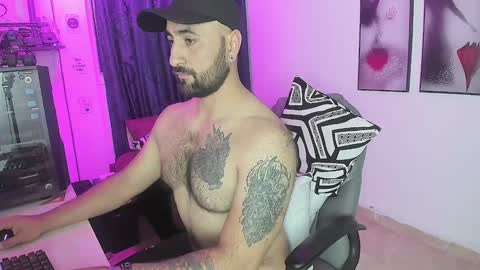 Snapshot of leon_1717 chatting on 01.09.25 Leon online show from 01.09.25