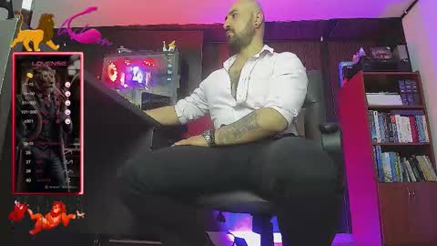 Snapshot of leon_1717 chatting on 09.15.25 Leon online show from 09.15.25