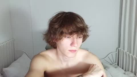 Snapshot of leon_heart666 chatting on 06.23.26 Leon online show from 06.23.26