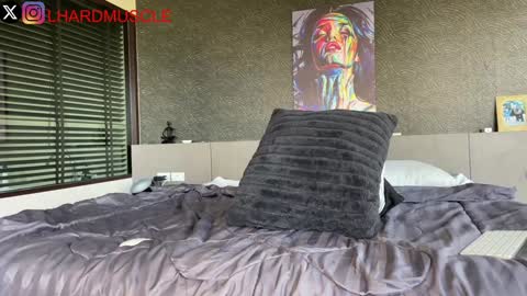 Leon online show from 12.02.24