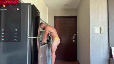 Leon online show from 03.01.25