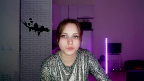 Leonaalove online show from 04.02.26