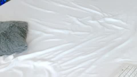 LUCY online show from 04.17.26