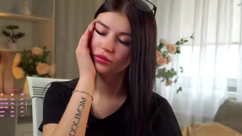 Mila online show from 03.05.26