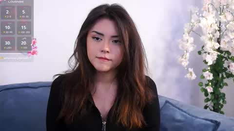 Mia online show from 11.16.25