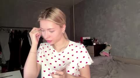 Eva online show from 04.14.26