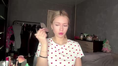 Eva online show from 04.15.26