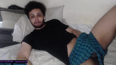 Snapshot of leonevans33 chatting on 02.06.26 LSE online show from 02.06.26