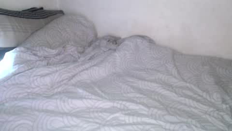 Snapshot of leonevans33 chatting on 02.17.26 LSE online show from 02.17.26