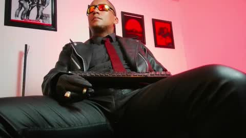 Lenardo jaramillo online show from 10.25.25