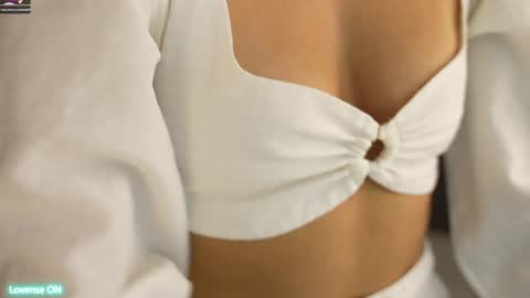 Leora online show from 12.01.24