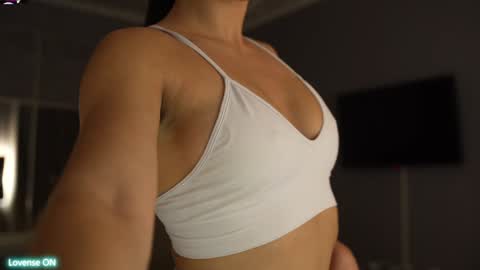 Leora online show from 12.21.24