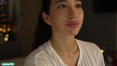 Leora online show from 12.24.24