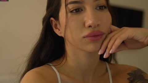 Leora online show from 01.31.25