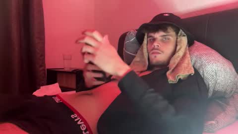 leosehenrot736234 online show from 04.16.26