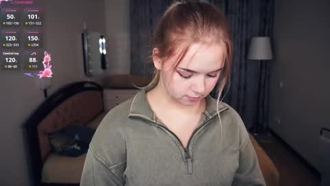 Snapshot of leotafredericks chatting on 09.26.25 Hello everyone Im Lora Its my first day Were going to have fun together online show from 09.26.25