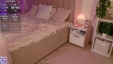 Snapshot of lerakit chatting on 01.19.26 Nicole Moore online show from 01.19.26