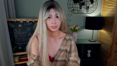 Snapshot of lesilos chatting on 01.11.26 Eveline online show from 01.11.26