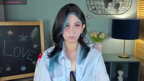 Snapshot of lesilos chatting on 02.27.26 Eveline online show from 02.27.26